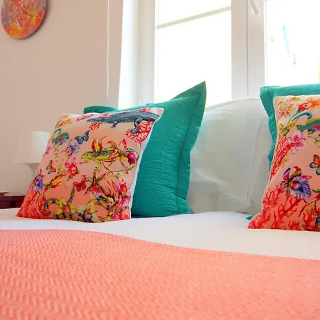 Center Alfama Ii דירה *