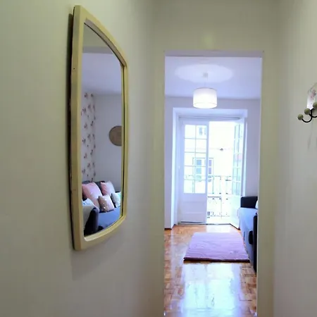 Daire Center Alfama Ii *
